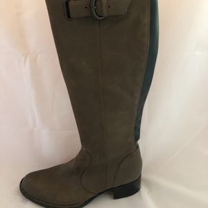 New Born Crown Roxie leather boots size 5